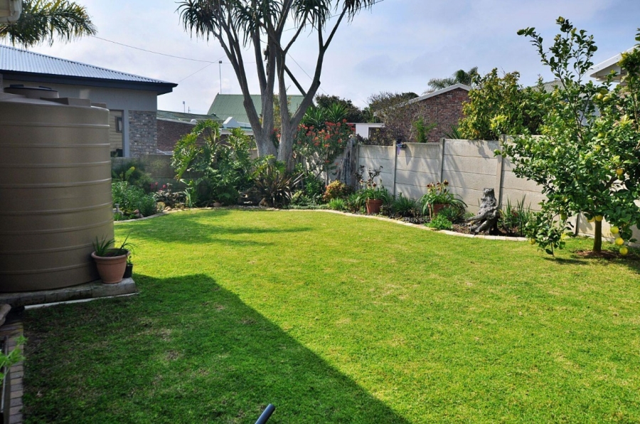 4 Bedroom Property for Sale in Fraaiuitsig Western Cape